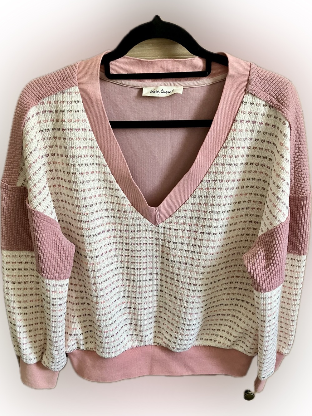 Blue Tassel Dusty Pink & Cream V-Neck Knit Pullover